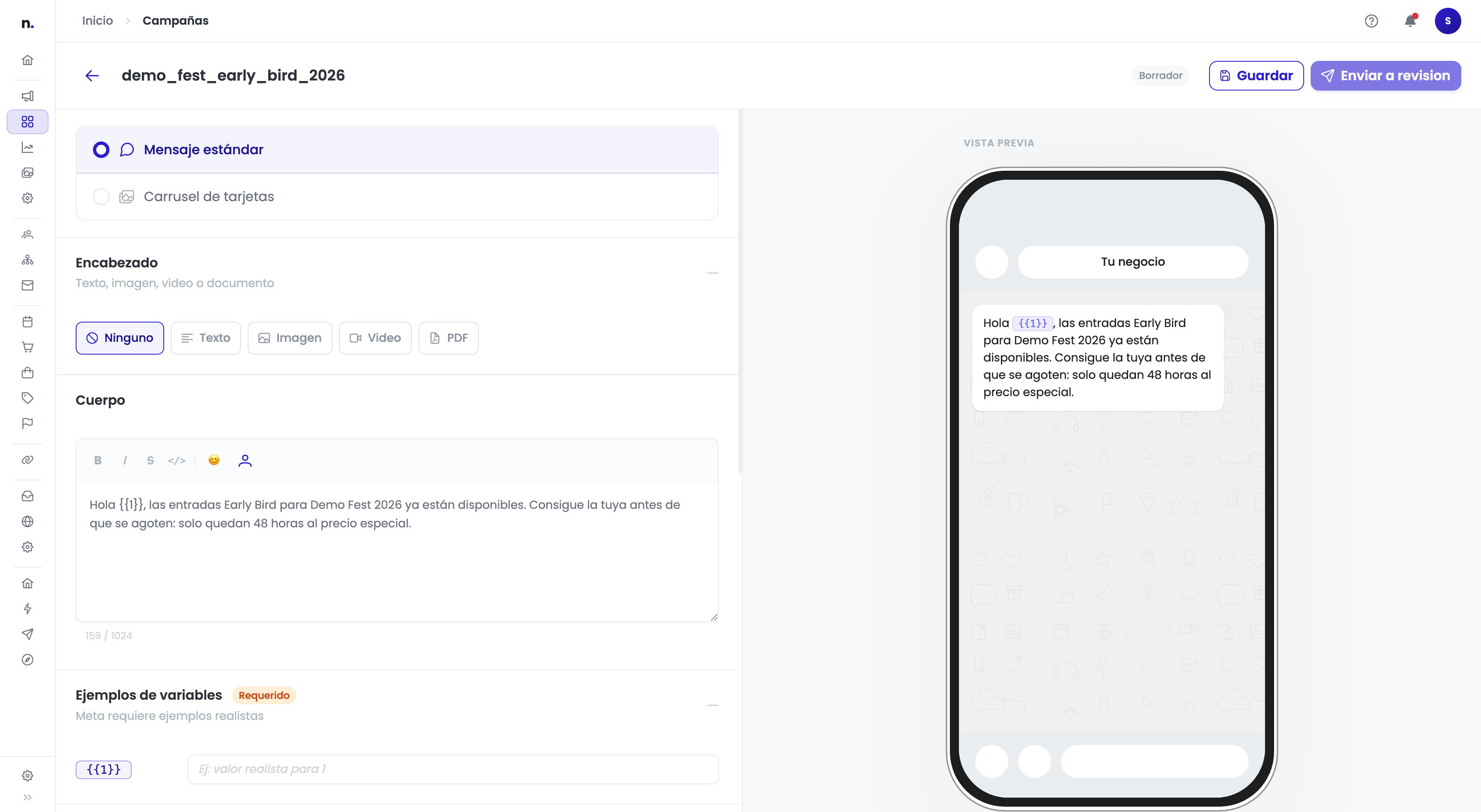 Editor de plantilla de WhatsApp en el paso 2 con las secciones tipo de mensaje, encabezado, cuerpo y la vista previa del mensaje en un simulador de móvil a la derecha