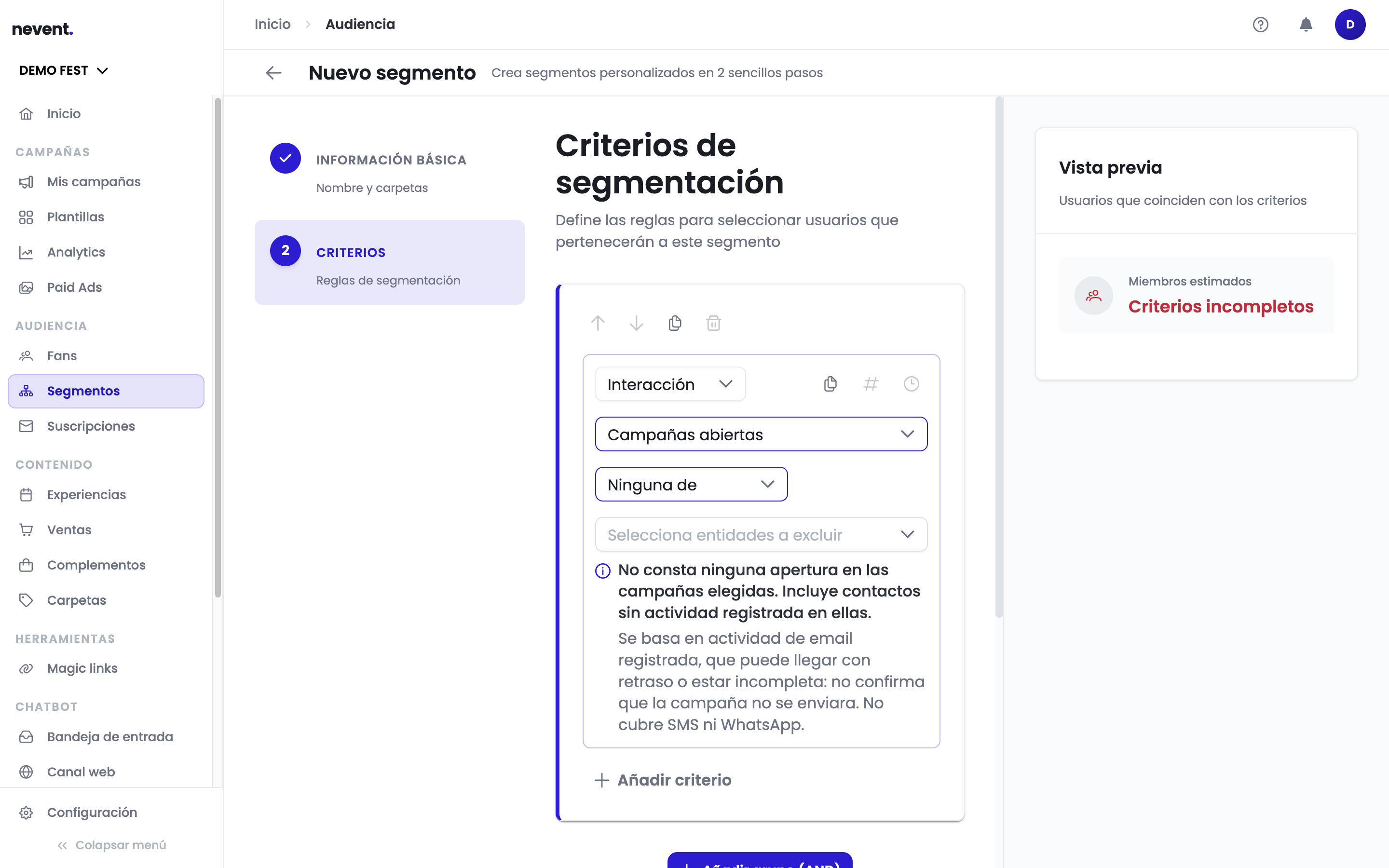 El mismo criterio Campañas abiertas con el operador Ninguna de: el editor explica que no consta ninguna apertura en las campañas elegidas, que incluye contactos sin actividad registrada y que el dato no confirma que la campaña no se enviara
