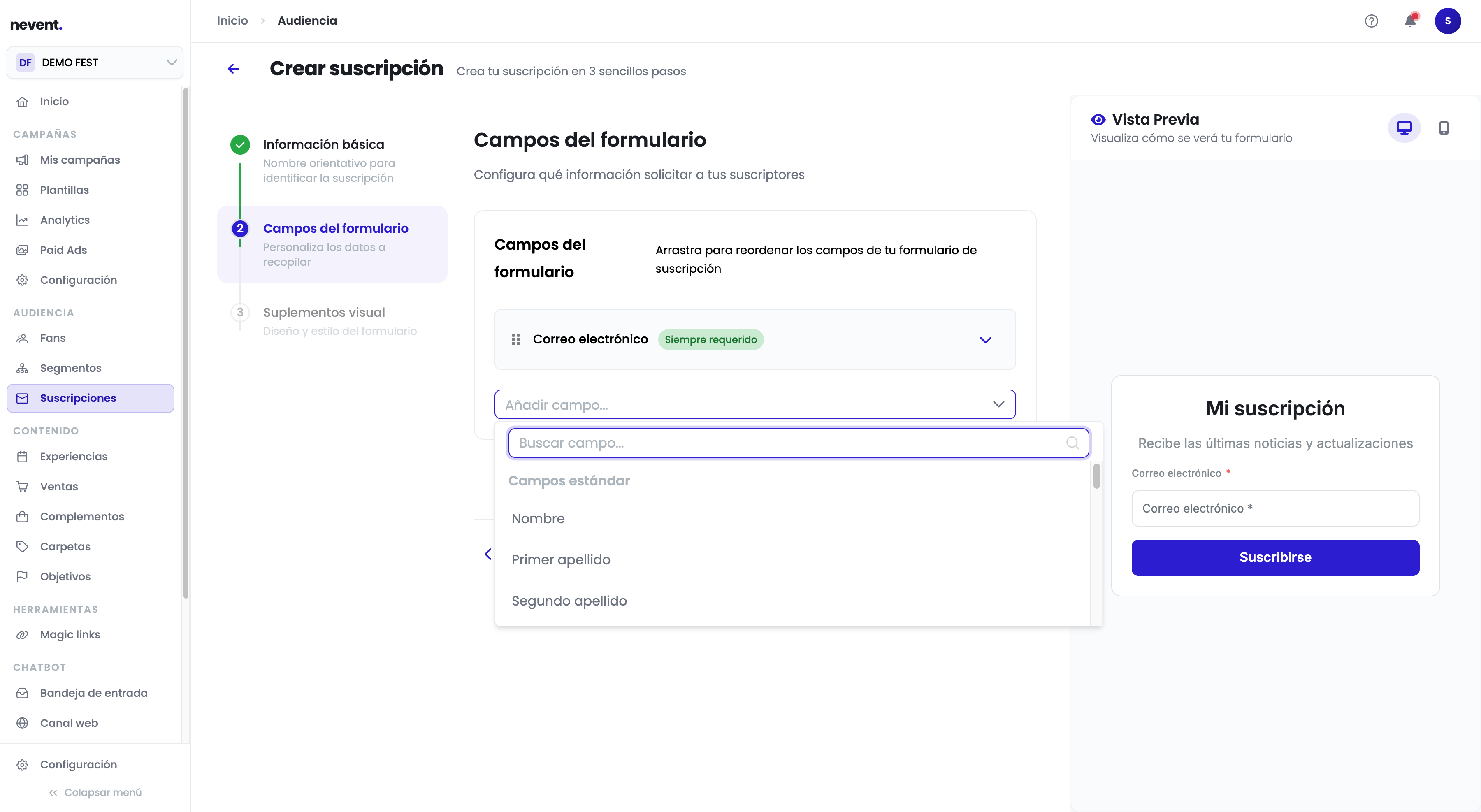 El desplegable "Añadir campo..." abierto, mostrando la sección "Campos estándar" con las opciones Nombre, Primer apellido y Segundo apellido
