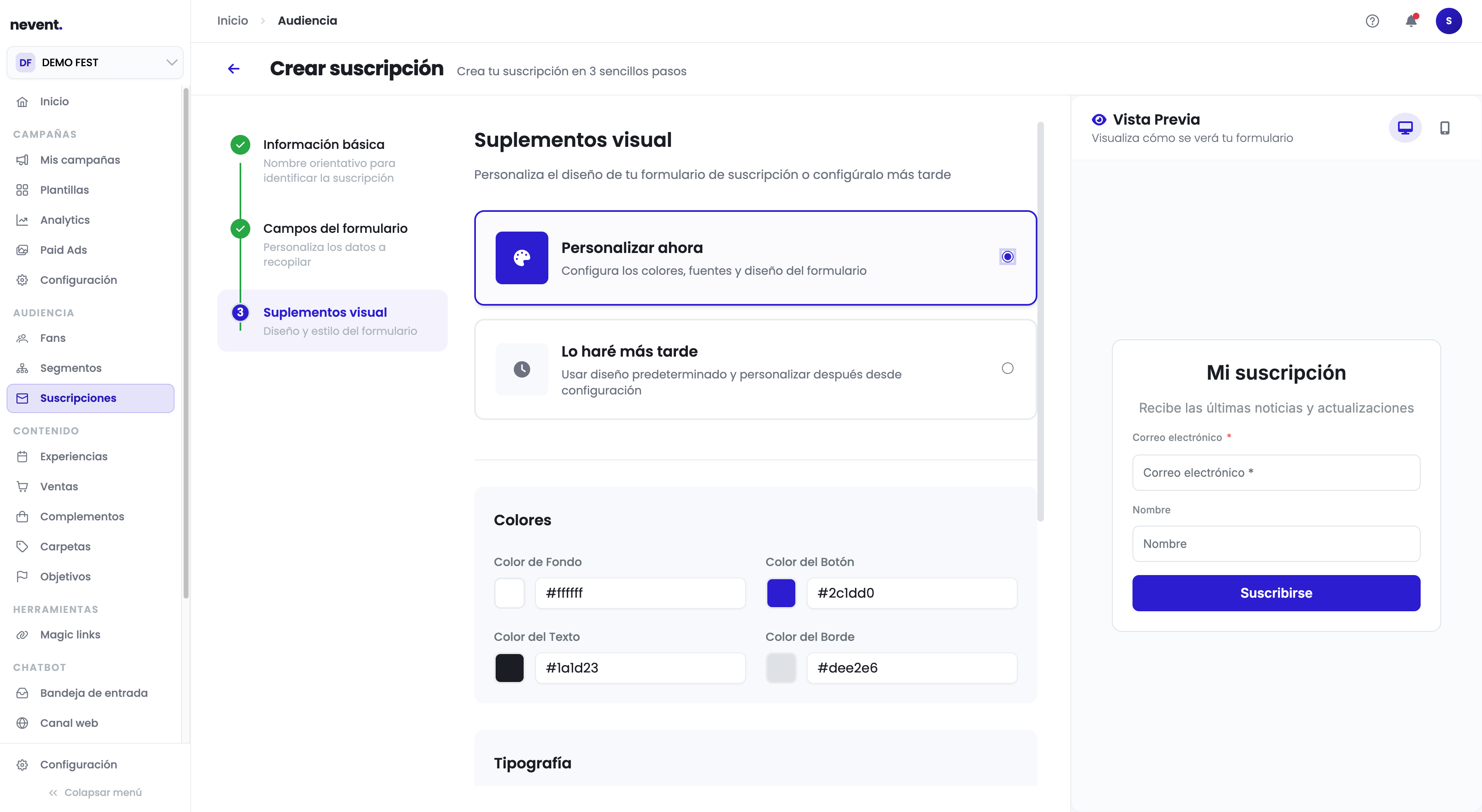 Los controles de color con "Personalizar ahora" seleccionado: cuatro campos de color para Color de Fondo (#ffffff), Color del Botón (#2c1dd0), Color del Texto (#1a1d23) y Color del Borde (#dee2e6)